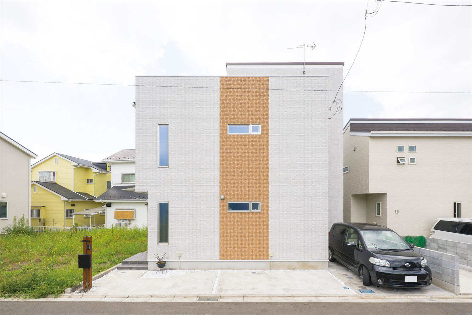 明るく広い土地に建つ注文住宅