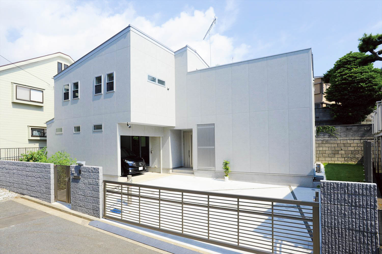 いろいろな楽しみ方ができるガレージハウスとは 神奈川で注文住宅ならホームスタイリング